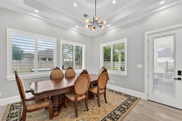 101 Bentwood Drive, Montgomery, TX 77356