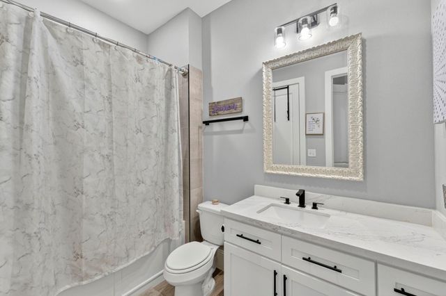 101 Bentwood Drive, Montgomery, TX 77356