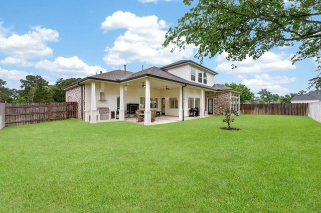 101 Bentwood Drive, Montgomery, TX 77356