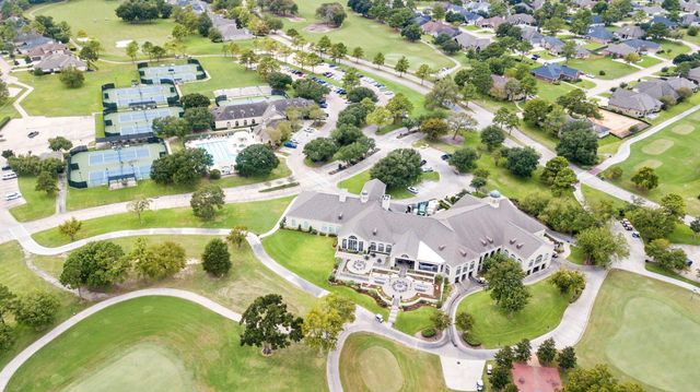 101 Bentwood Drive, Montgomery, TX 77356