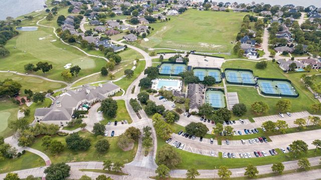 101 Bentwood Drive, Montgomery, TX 77356