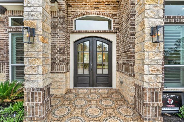 101 Bentwood Drive, Montgomery, TX 77356