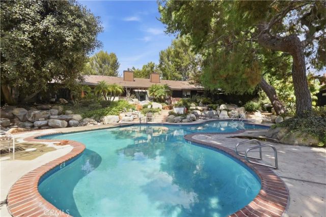 3659 Country Club B, Long Beach, CA 90807
