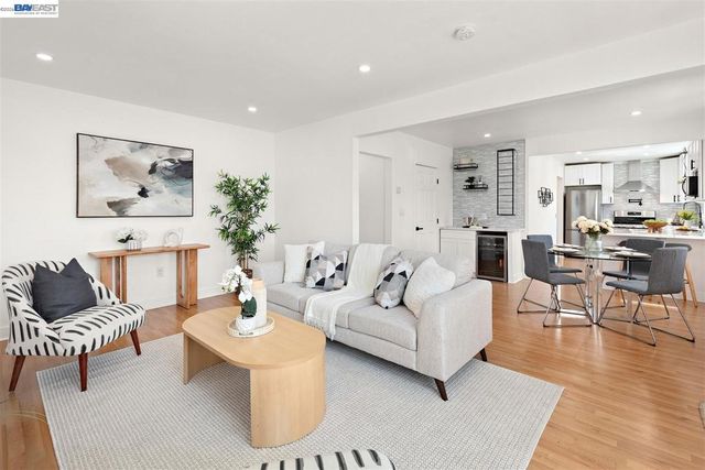 2807 DOWNER AVENUE, Richmond, CA 94804