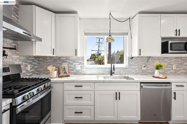 2807 DOWNER AVENUE, Richmond, CA 94804