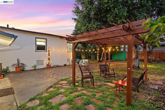 2807 DOWNER AVENUE, Richmond, CA 94804