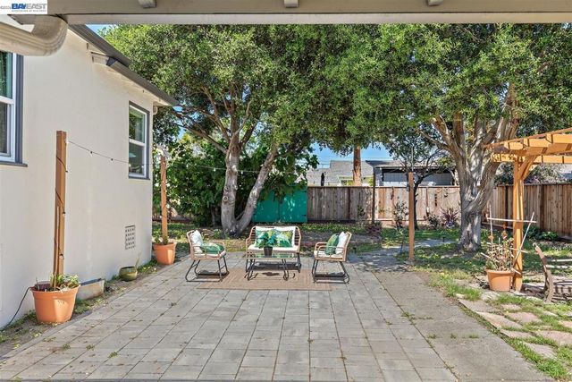 2807 DOWNER AVENUE, Richmond, CA 94804