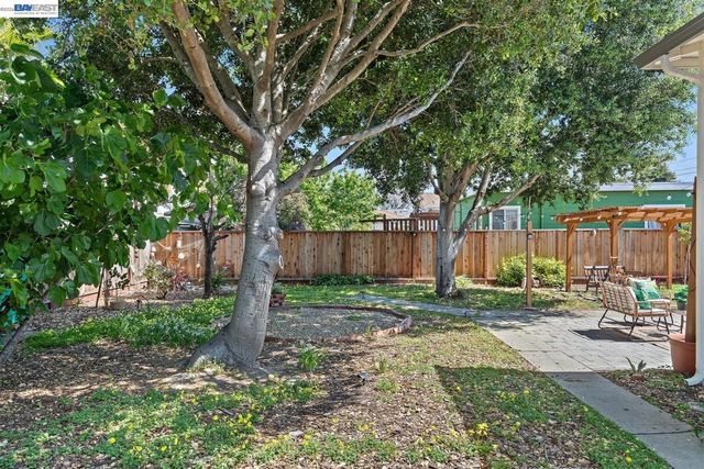 2807 DOWNER AVENUE, Richmond, CA 94804