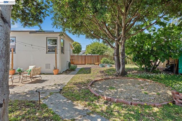 2807 DOWNER AVENUE, Richmond, CA 94804