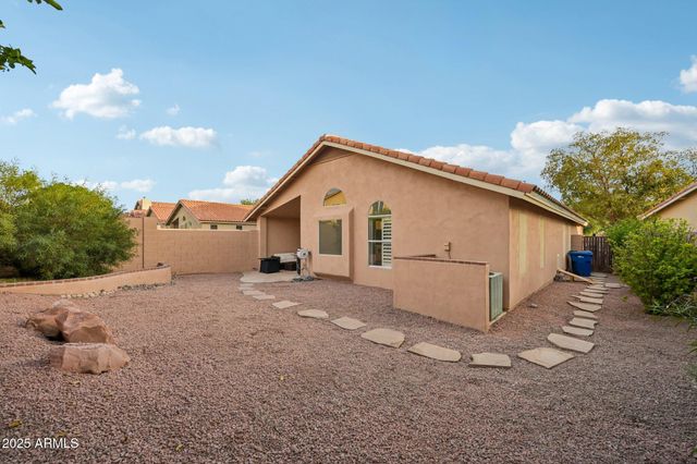 6560 E SADDLEBACK Street, Mesa, AZ 85215
