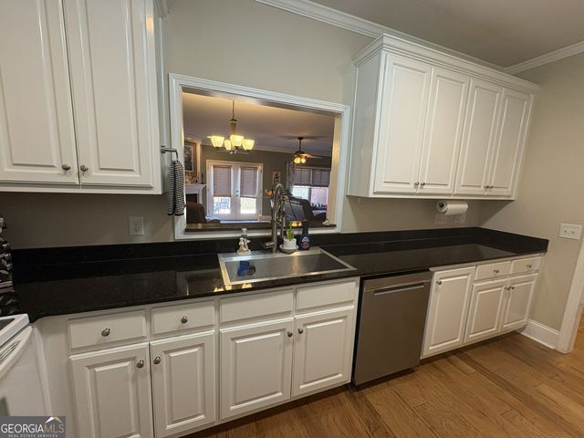 136 Wisteria Drive, Winder, GA 30680