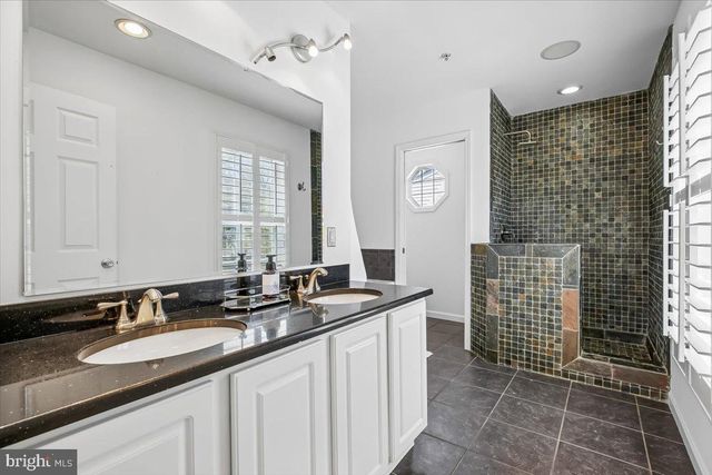 4557 FAIRFIELD DR, Bethesda, MD 20814