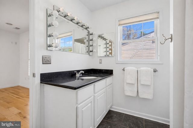 4557 FAIRFIELD DR, Bethesda, MD 20814