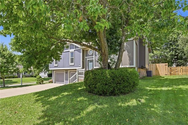 10216 N Main Street, Kansas City, MO 64155