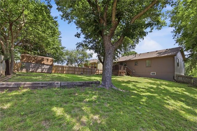 10216 N Main Street, Kansas City, MO 64155