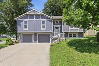 10216 N Main Street, Kansas City, MO 64155