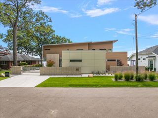 602 Lawn Avenue, Holland, MI 49424