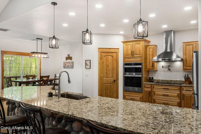 474 Granite Ridge Rd E, Sandpoint, ID 83864