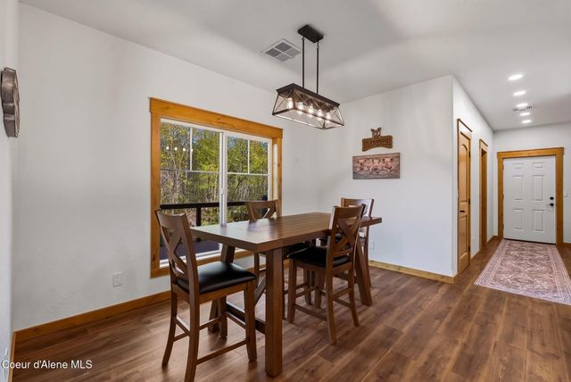 474 Granite Ridge Rd E, Sandpoint, ID 83864