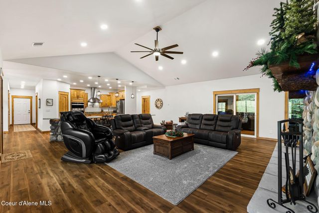 474 Granite Ridge Rd E, Sandpoint, ID 83864