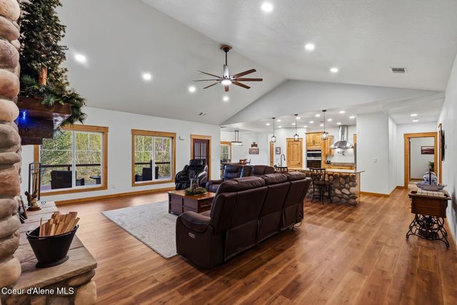 474 Granite Ridge Rd E, Sandpoint, ID 83864