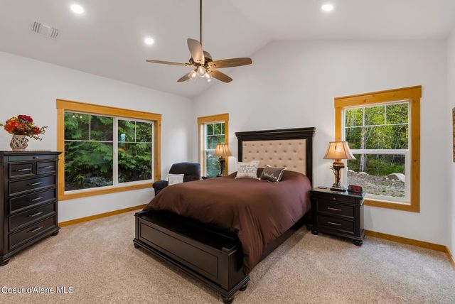 474 Granite Ridge Rd E, Sandpoint, ID 83864