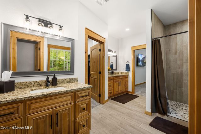 474 Granite Ridge Rd E, Sandpoint, ID 83864
