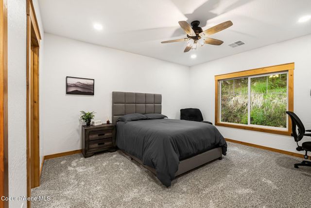 474 Granite Ridge Rd E, Sandpoint, ID 83864