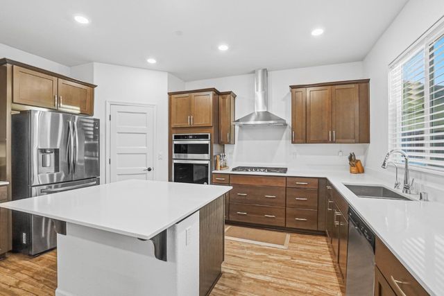 1653 Dairy Ln, Manteca, CA 95337