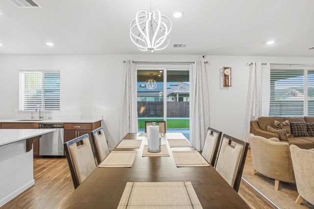 1653 Dairy Ln, Manteca, CA 95337