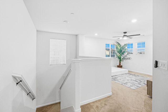 1653 Dairy Ln, Manteca, CA 95337