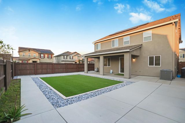 1653 Dairy Ln, Manteca, CA 95337