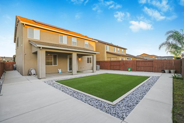 1653 Dairy Ln, Manteca, CA 95337