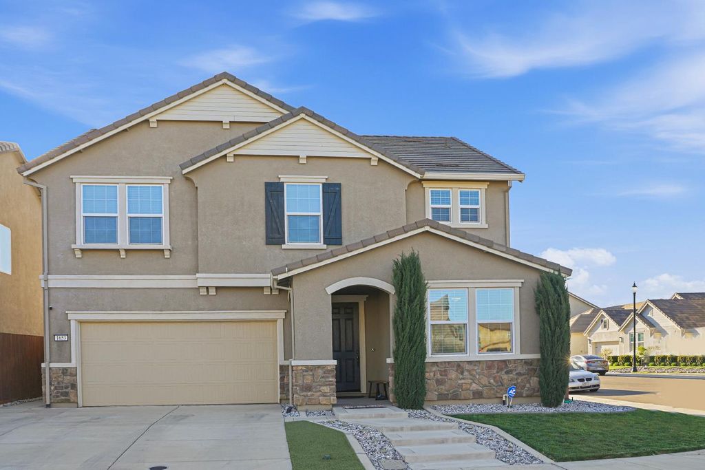 1653 Dairy Ln, Manteca, CA 95337