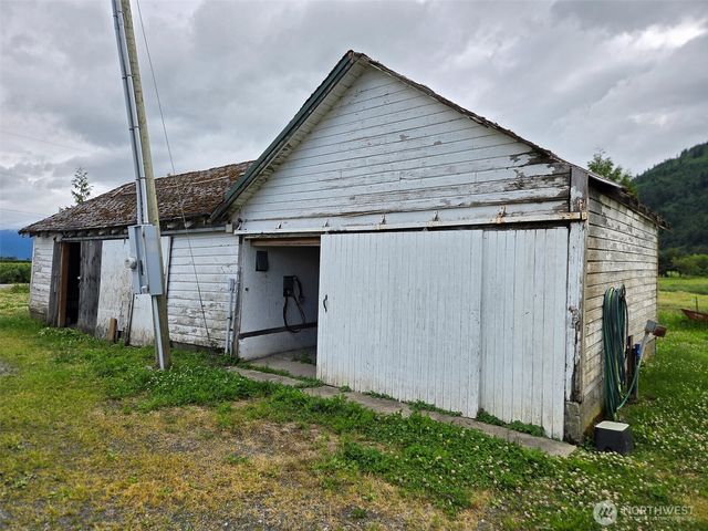 5419 Hillview Road, Sumas, WA 98295
