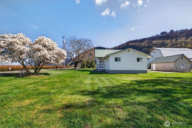 5419 Hillview Road, Sumas, WA 98295