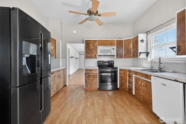 5419 Hillview Road, Sumas, WA 98295
