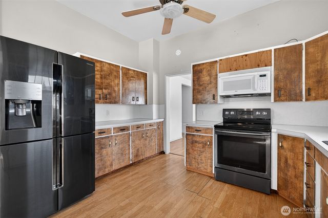 5419 Hillview Road, Sumas, WA 98295