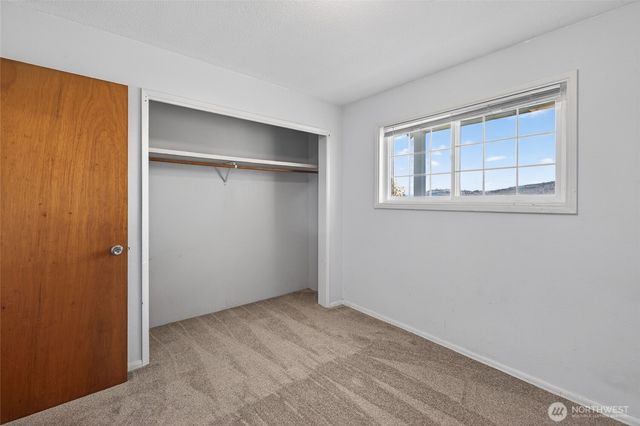 5419 Hillview Road, Sumas, WA 98295