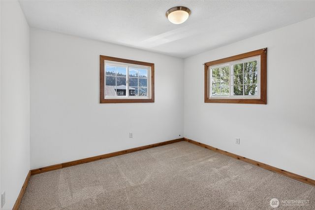 5419 Hillview Road, Sumas, WA 98295