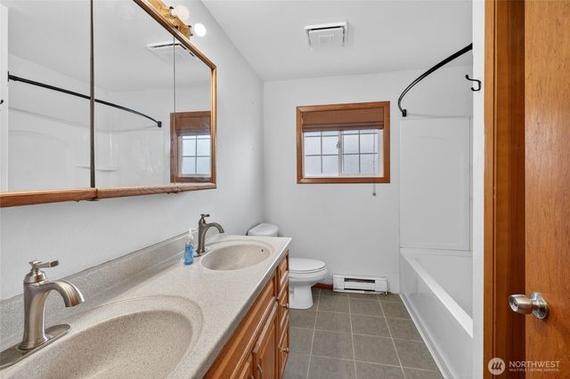 5419 Hillview Road, Sumas, WA 98295