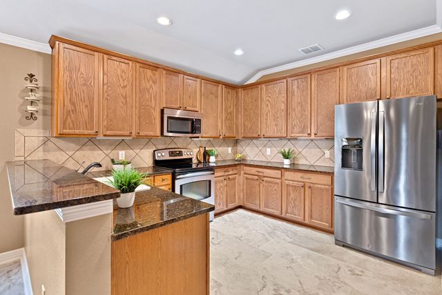 3921 Pitchstone Drive, Mckinney, TX 75070