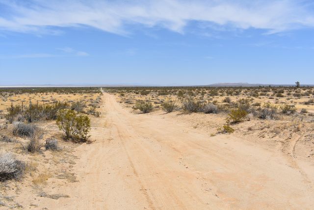 20000 E Ave A, Lancaster, CA 93535