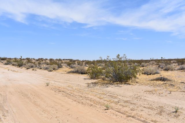 20000 E Ave A, Lancaster, CA 93535