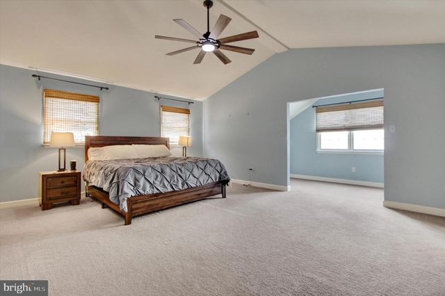 181 GREEN VALLEY RD, Sinking Spring, PA 19608