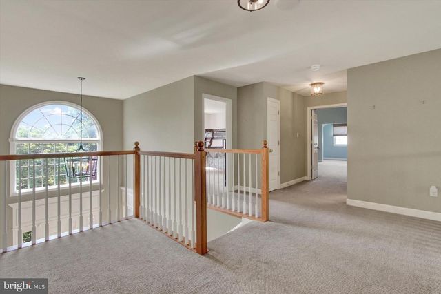 181 GREEN VALLEY RD, Sinking Spring, PA 19608