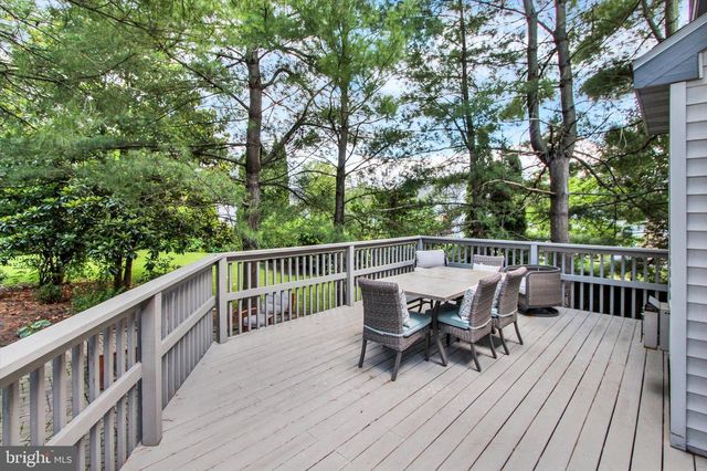181 GREEN VALLEY RD, Sinking Spring, PA 19608