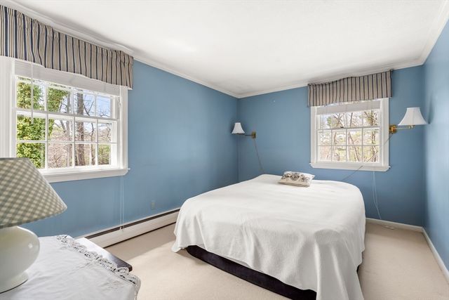 26 Canterbury Hill Rd, Topsfield, MA 01983