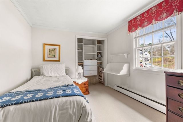 26 Canterbury Hill Rd, Topsfield, MA 01983