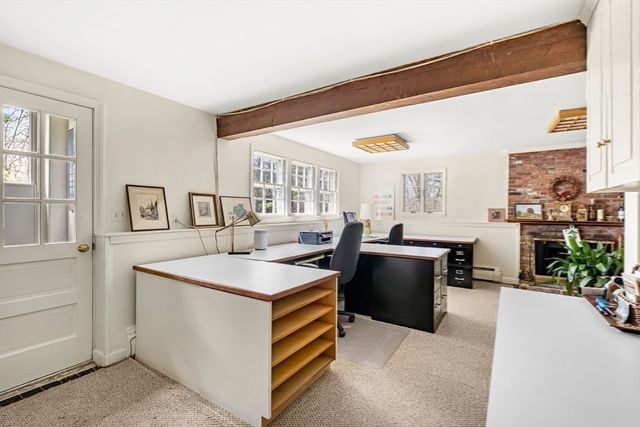 26 Canterbury Hill Rd, Topsfield, MA 01983